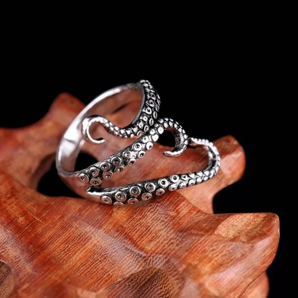{5/$25} Shipwreck monster Kraken Cthulhu ring - Picture 4 of 7